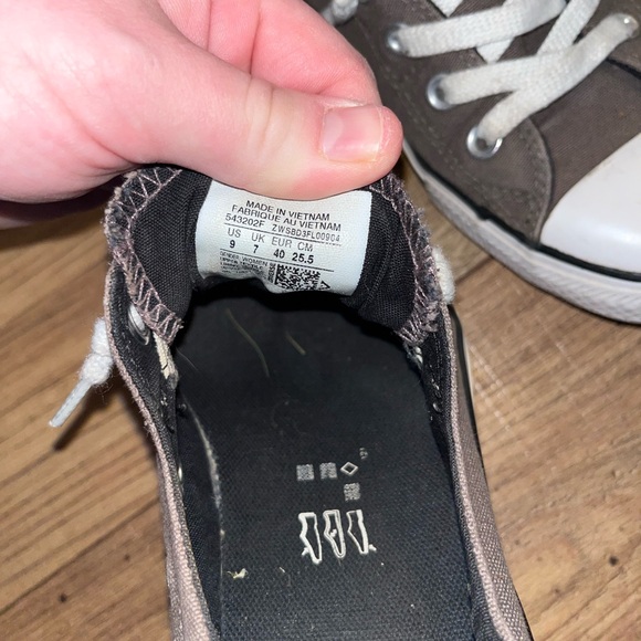 Converse Grey Sneakers - Picture 2 of 3